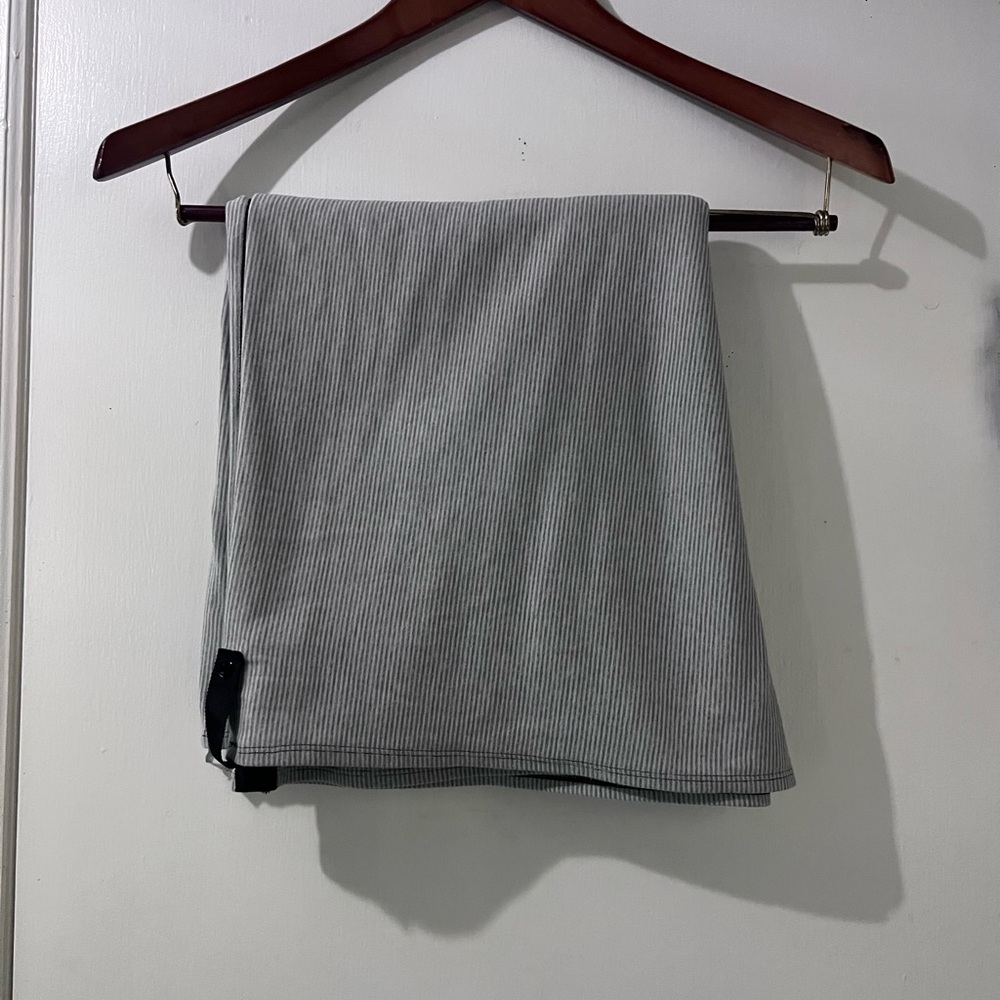 Lululemon Athletica Gray Striped Fabric